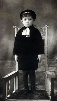 Валентин Кобылянов в 1938 г.